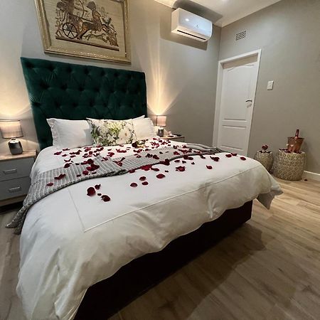 Le'Ciara Luxury Guest House Joanesburgo Exterior foto